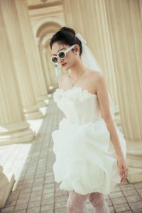 váy cưới đi bàn bèo nhún