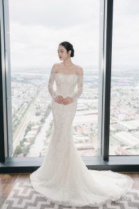 váy cưới đuôi cá trễ vai đơn giản