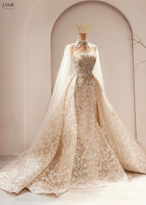 váy cưới công chúa đính đá cách điệu