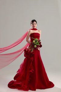 váy cưới màu đỏ 