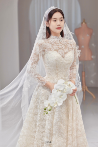 váy cưới cổ điển