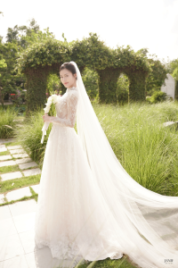 váy cưới cổ điển