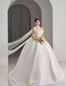 váy cưới đơn giản