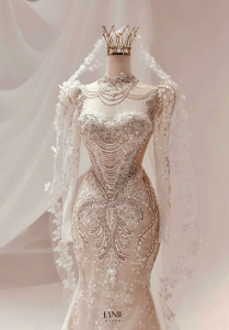 váy cưới đuôi cá tay dài