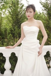 váy cưới trơn hàn quốc